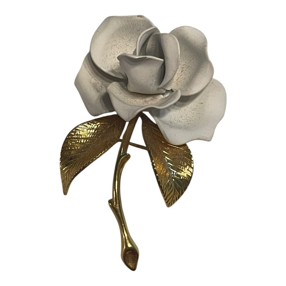 Signed VTG Giovanni Cerrito 22K Gold Plated White Enamel Rose Brooch – 2.25” - Picture 6 of 7